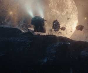 Lexus NX im Katastrophenfilm ''Moonfall'' unterwegs