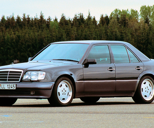 30 Jahre Mercedes-Benz E-Klasse (W 124 bis W 214) - Wenn Mitte mehr als Mittelmaß ist